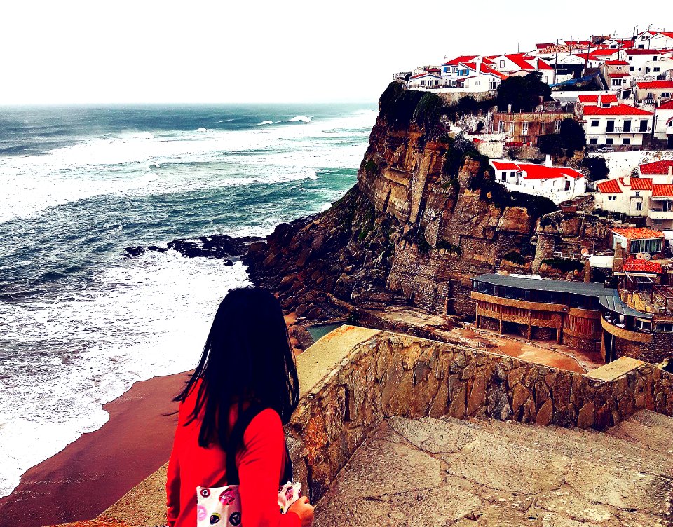Azenhas do mar, Colares, In colares