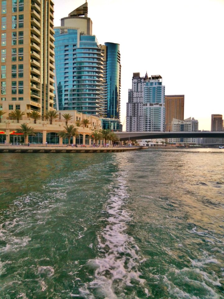 Dubai, United arab emirates, Oneplus one