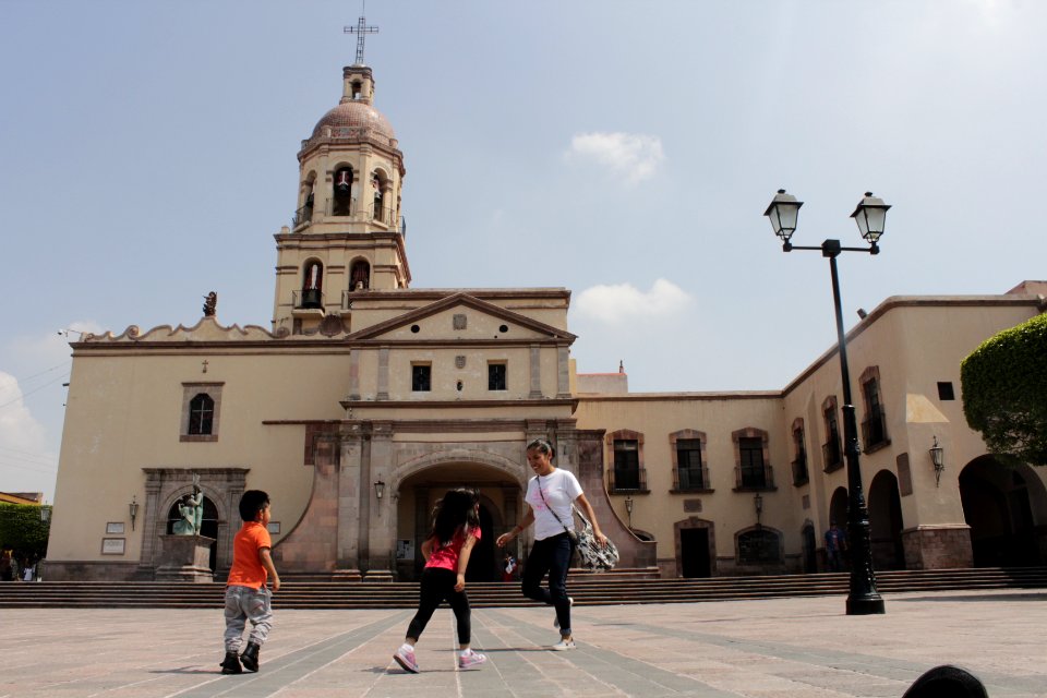 Santiago de quertaro, Mexico, Family
