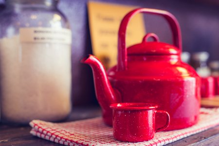red steel kettle