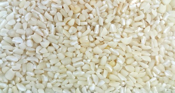 Cereal hominy texture