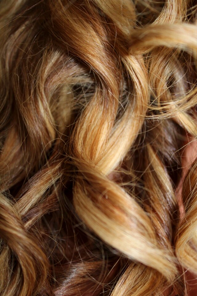 Wave long hairstyle