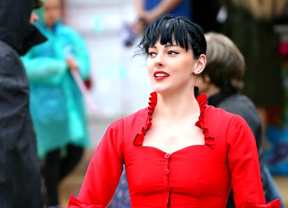 Handsomely lonely red dress