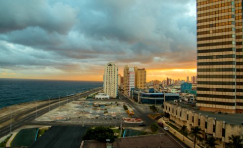 Malecon, La habana, Cuba photo