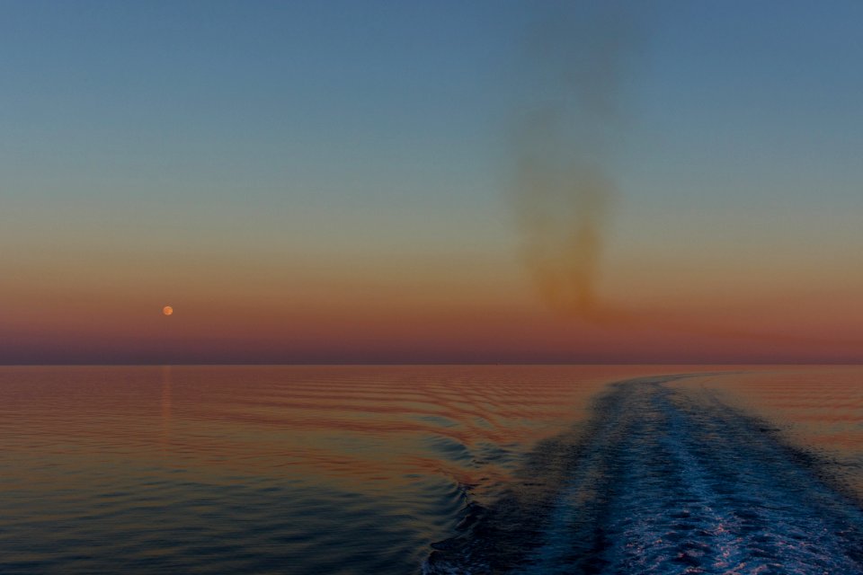 Horizon, Twilight, Supermoon