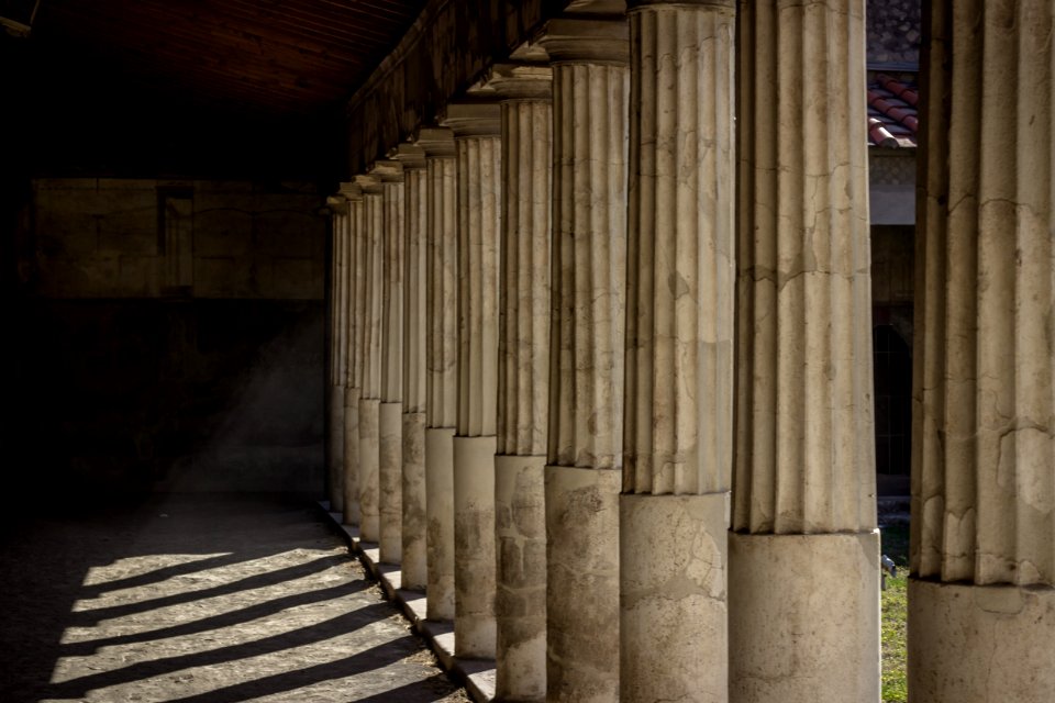 Light, Villa poppaea, Torre annunziata