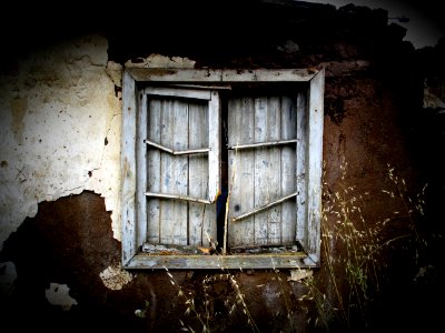 Oned, Dark, Old