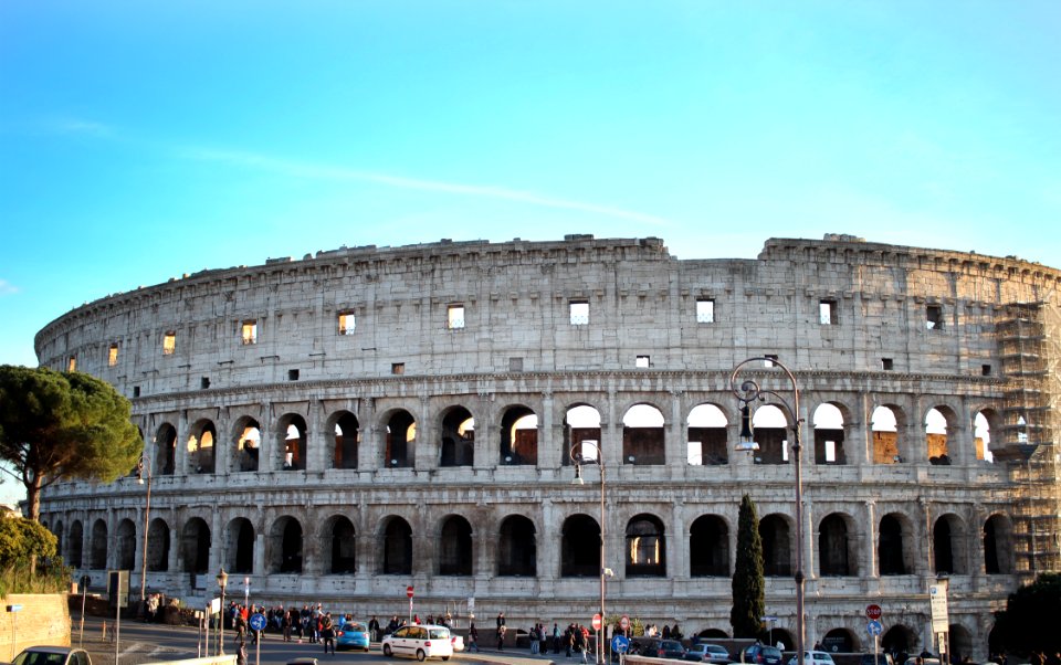 Colosseum, Roma, Italy photo