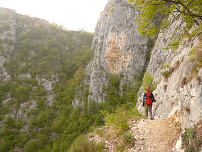 Rock edge perpendicular steep