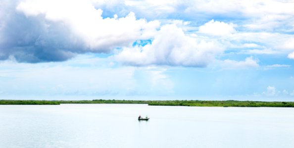 boat at the middle of body of water