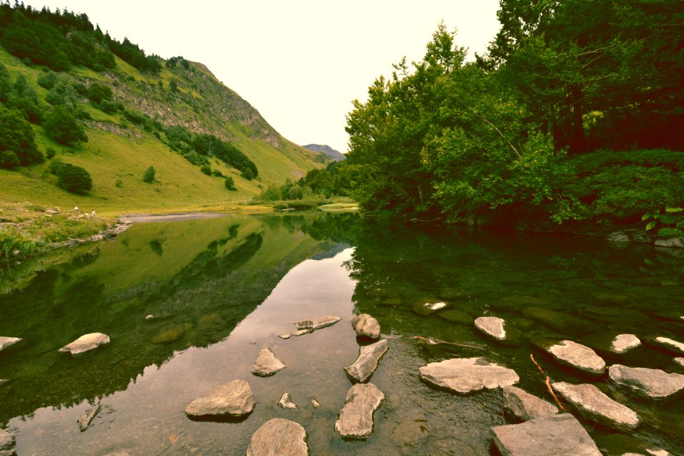 Saut deth pish, Arr s, Spain