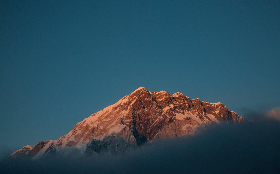 brown and gray high rise mountain