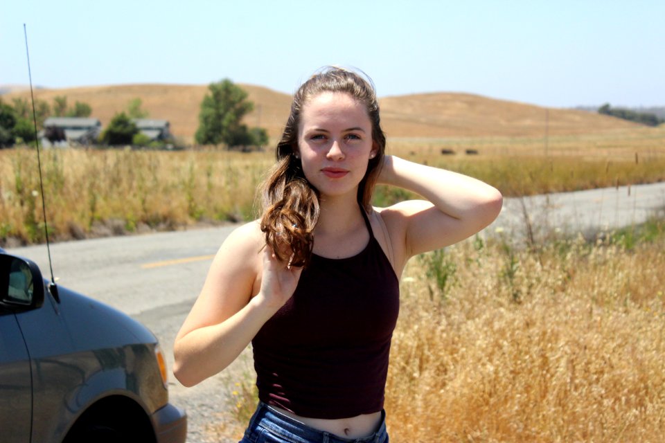 Blue eyes, Spring valley road, Brunette