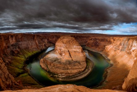 Horse Shoe Bend, Arizon photo