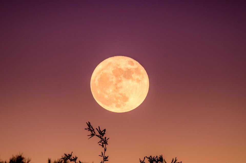 November, Moonset, Sky