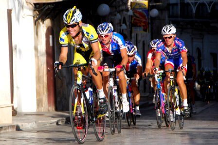 Compete, Racers, Road race