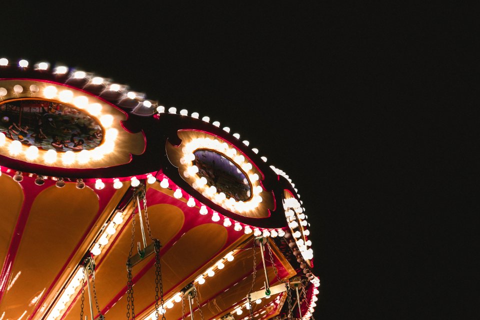 Carousel, Russia, Lamps