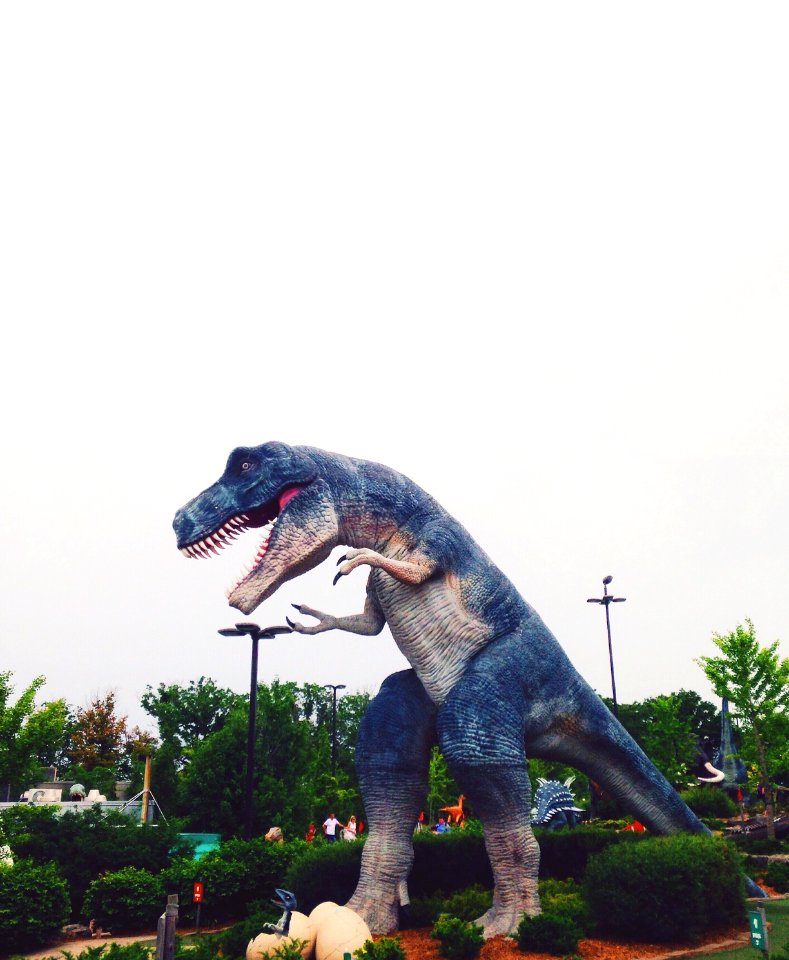 Niagara falls, Canada, Dinosaur