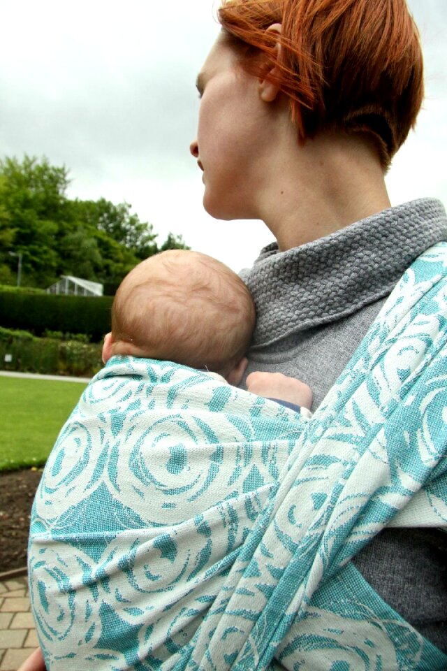 Woven wrap babywearing sling