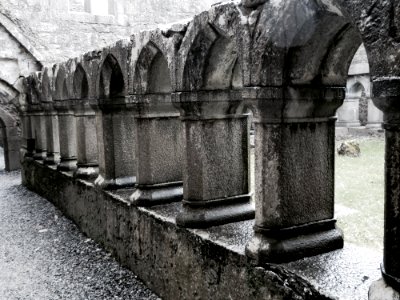 Irel, County galway, Stone