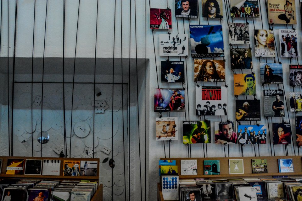 Singer, White, Vintage