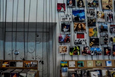 Singer, White, Vintage