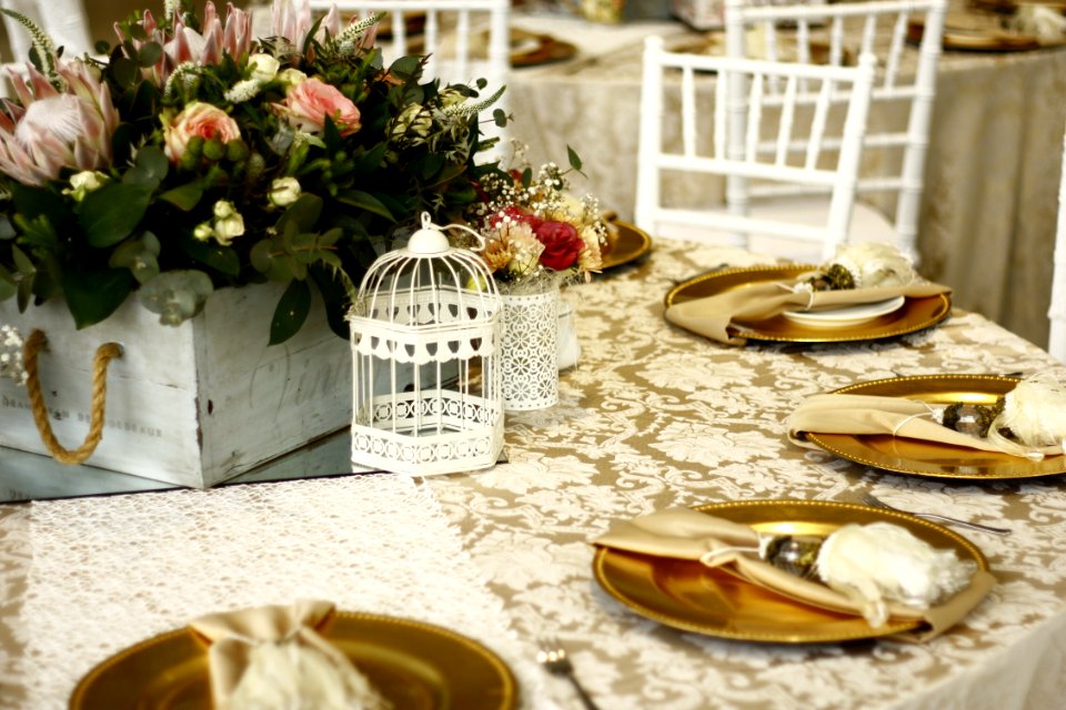 Table setting, Flowers, Green