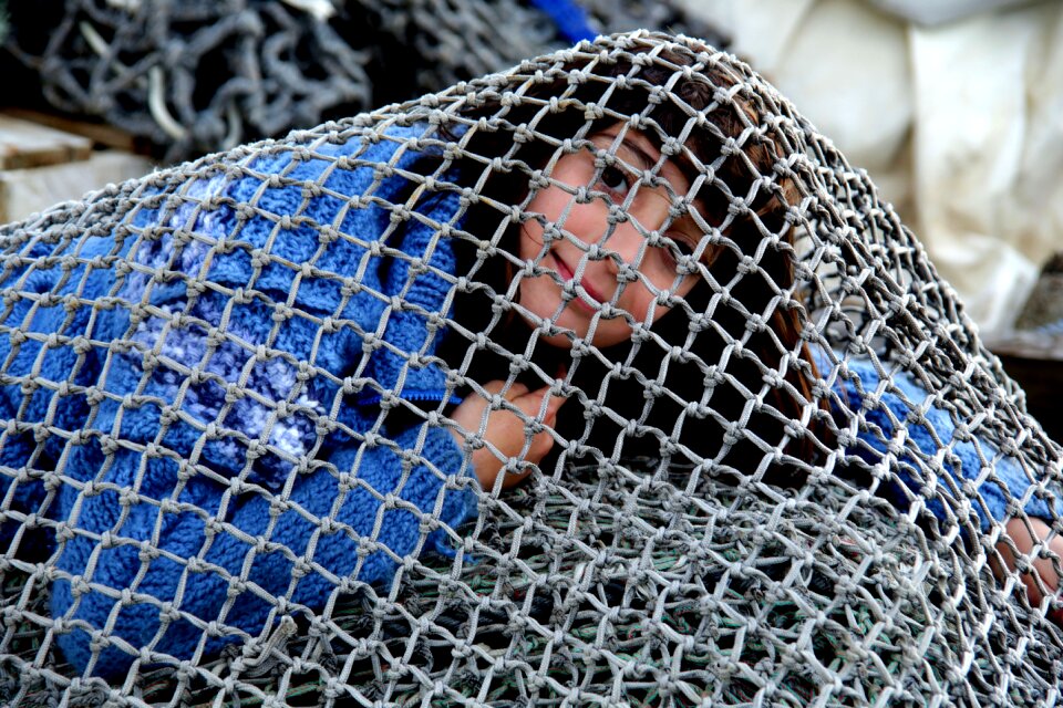 Fisherman social networks happiness