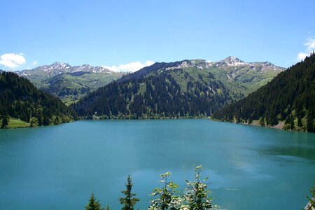 Savoie beaufortain lake photo
