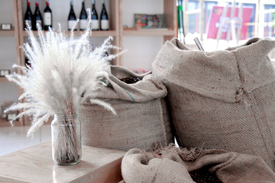 Khu m thc almaz, Vietnam, Coffee