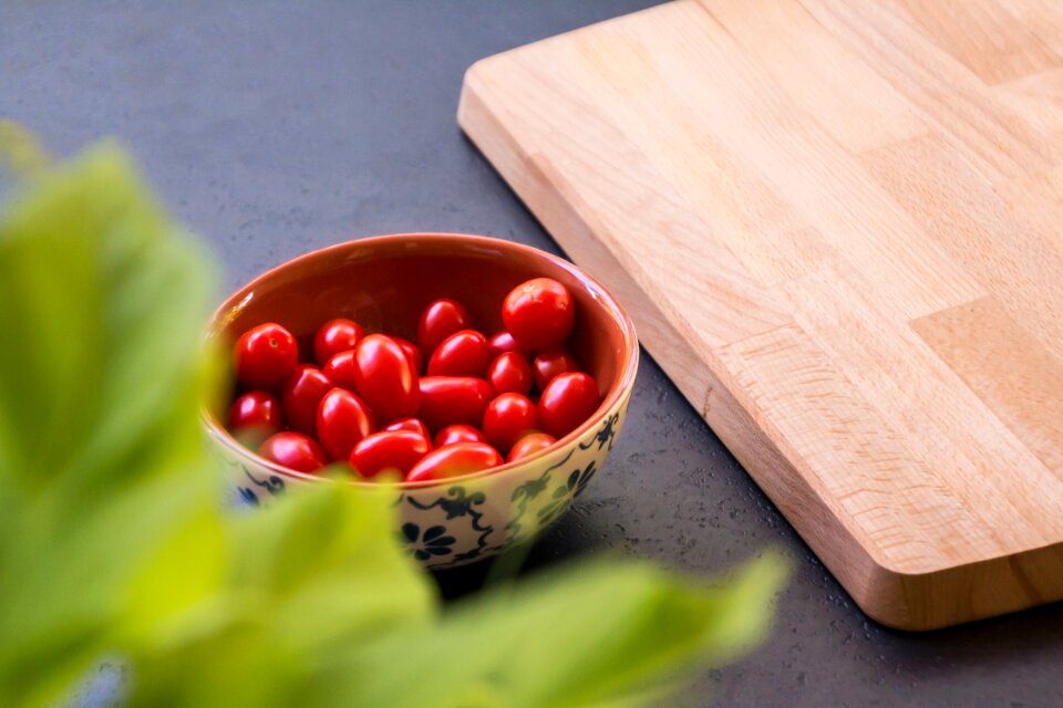 Plant tomatoes cherry
