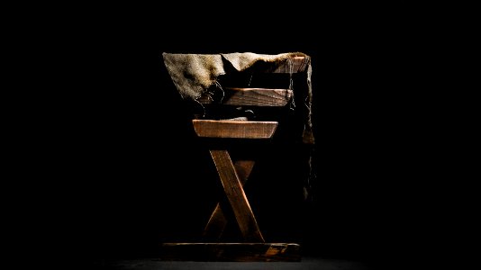 brown wooden table photo