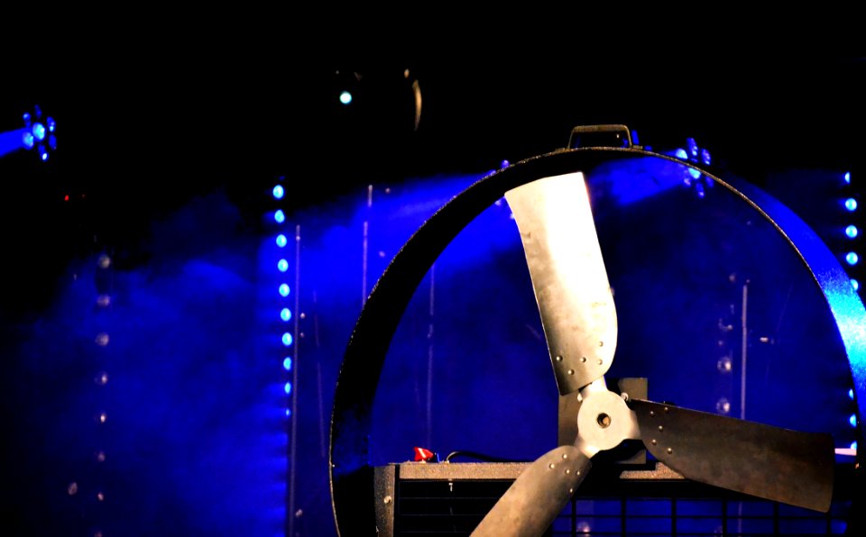 Machine, Gloriously, Technique
