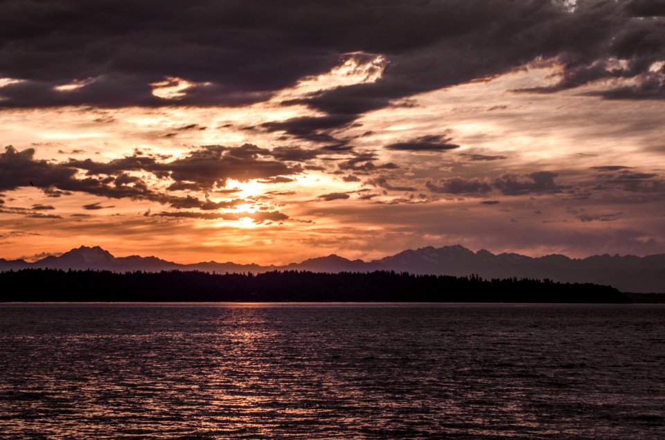 Mountain, Mountain range, Sun