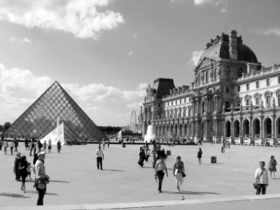 Louvre rivoli, Paris, Famous photo