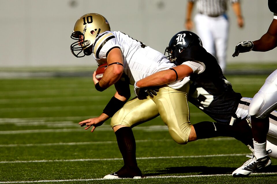 Ball carrier sport game
