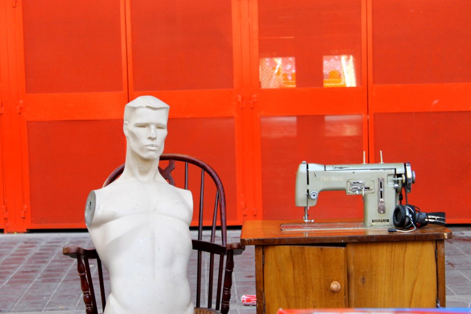 Rastro, Rojo, Maquina de coser