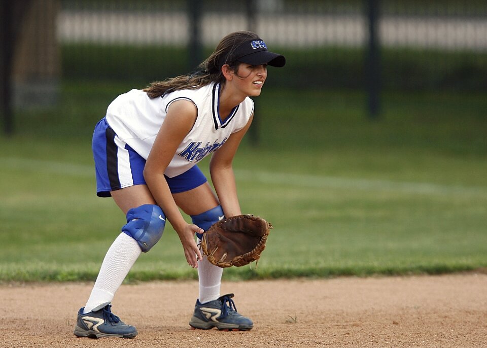 Infielder sport uniform