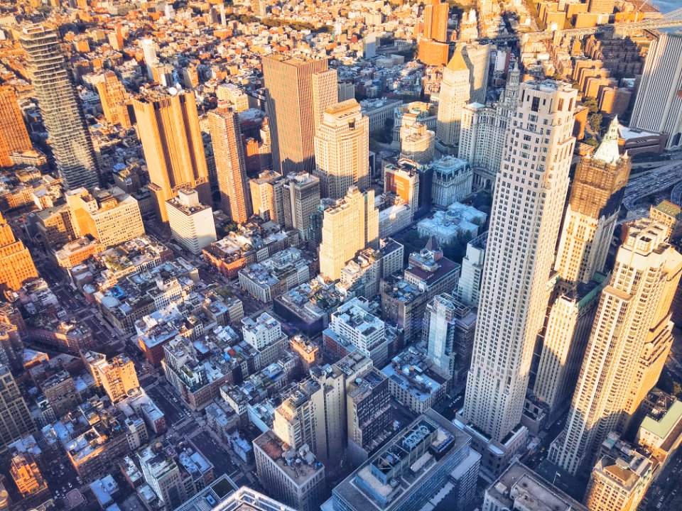bird's eye view of city buildings