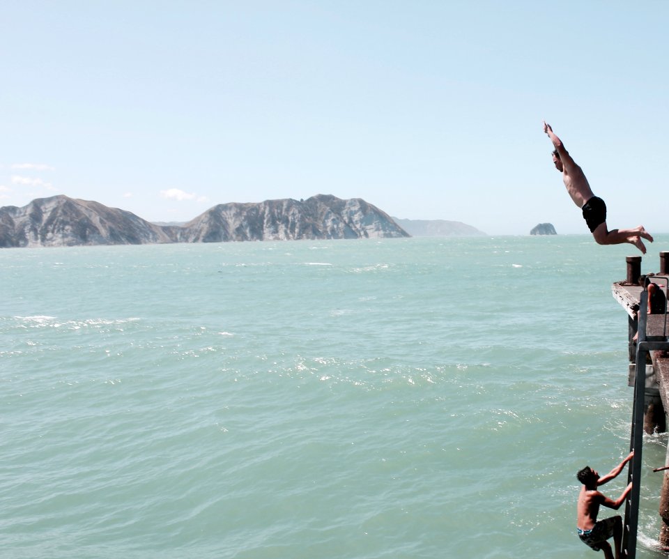 Diving, Wharf jumping, Wharf