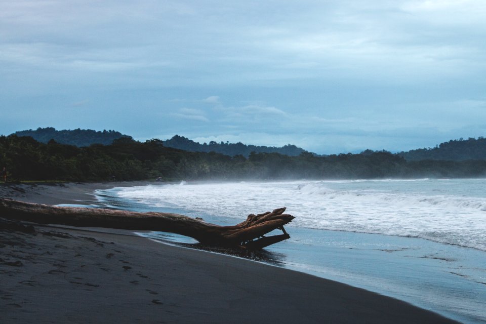Puerto viejo de talamanca, Costa rica, Waves