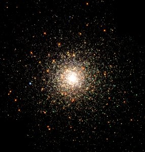 A close-up photo of the bright center of a star cluster.