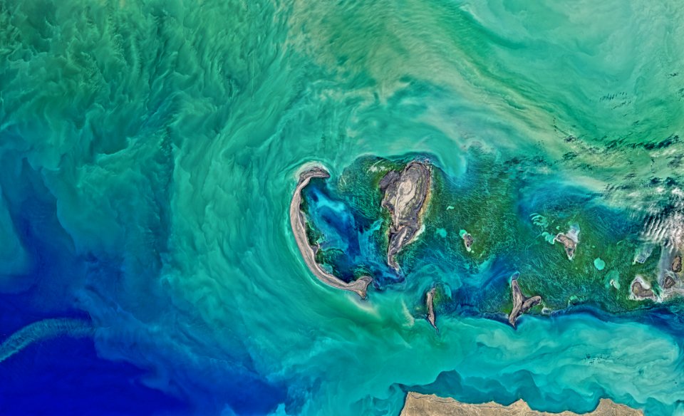 aerial photograph of islands