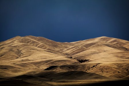 horizon of desert hill
