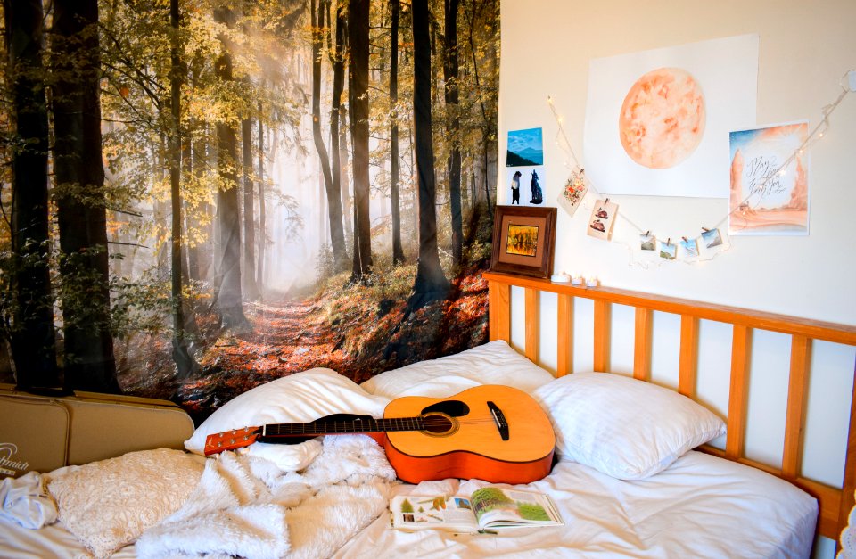 Bed, Bedroom, Guitar