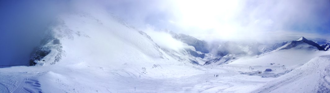 Stubaier gletscher, Neustift im stubaital, Austria photo