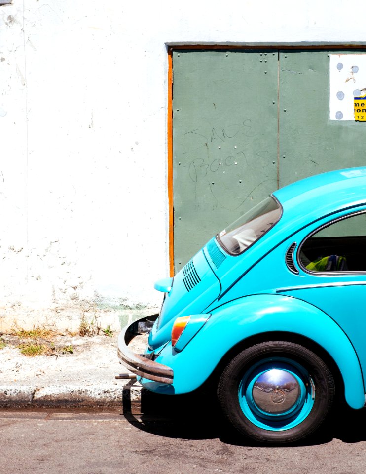 Symmetry, Cape town, Car