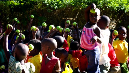 Kiunga, Africa, Apple