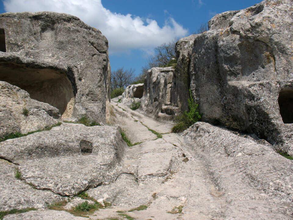 Crimea eski kerman sunny