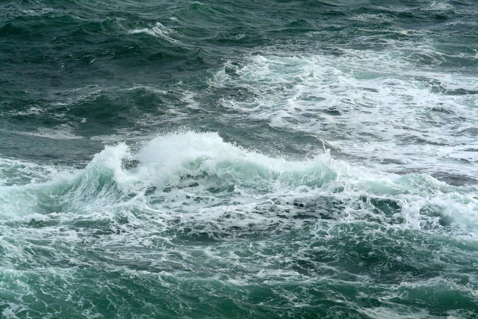Warrnambool, Australia, Crashing